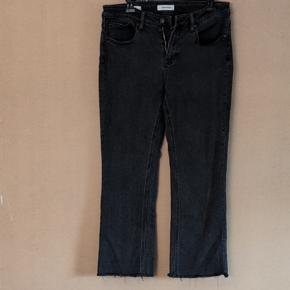 Vigoss Women's Cropped Black Jeans